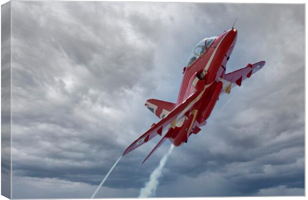 RAF Red Arrows Canvas Print by Rory Trappe