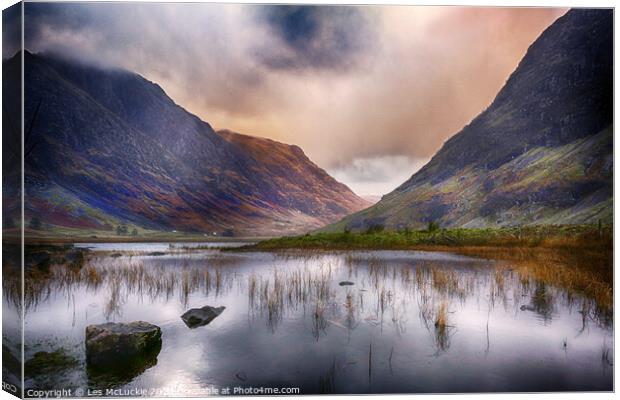 Majestic Glen Coe Mountains Canvas Print by Les McLuckie