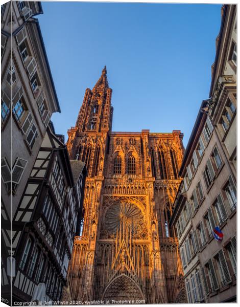 Notre-Dame, Strasbourg Canvas Print by Jeff Whyte
