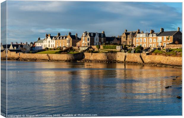 Elie seafront Canvas Print by Angus McComiskey