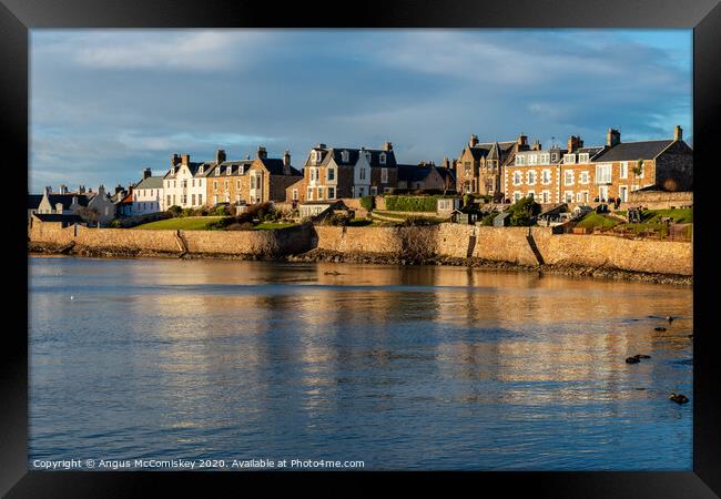 Elie seafront Framed Print by Angus McComiskey