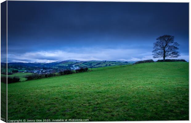 Burneside and the lone tree Canvas Print by Jonny Gios