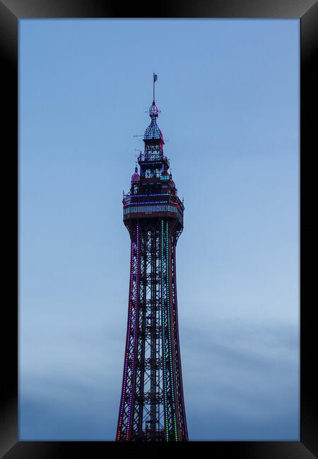 Blackpool tower at night  Framed Print by chris smith
