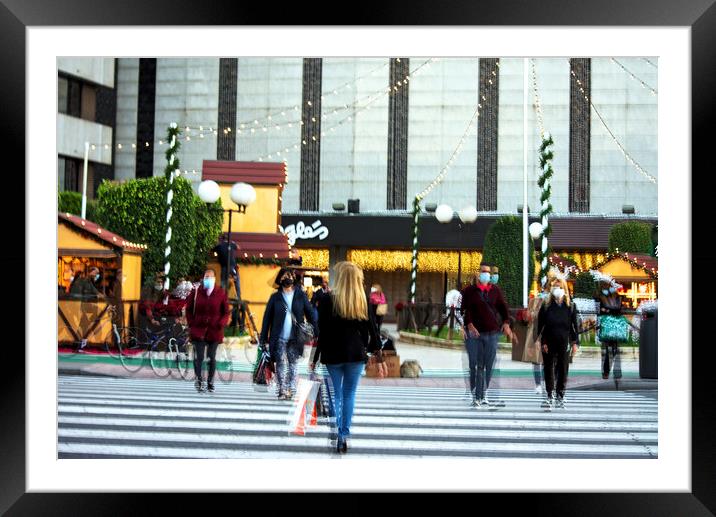 Busy urban life: a pedestrian crossing Framed Mounted Print by Jose Manuel Espigares Garc