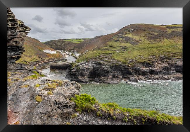 Boscastle North Cornwall  Framed Print by chris smith