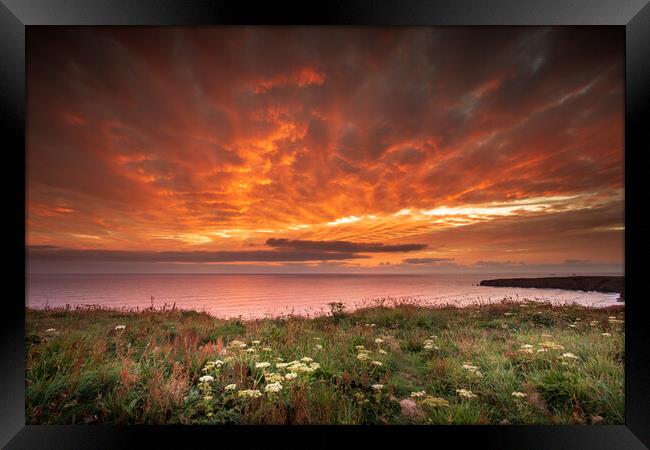 Fire in the sky Framed Print by chris smith