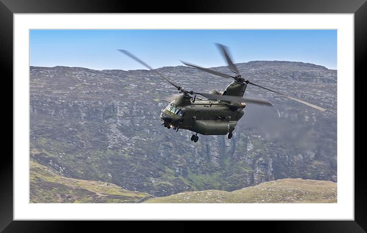 Chinook Framed Mounted Print by Rory Trappe
