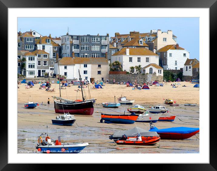Harbour and beach at low tide in St. Ives at Cornwall. Framed Mounted Print by john hill