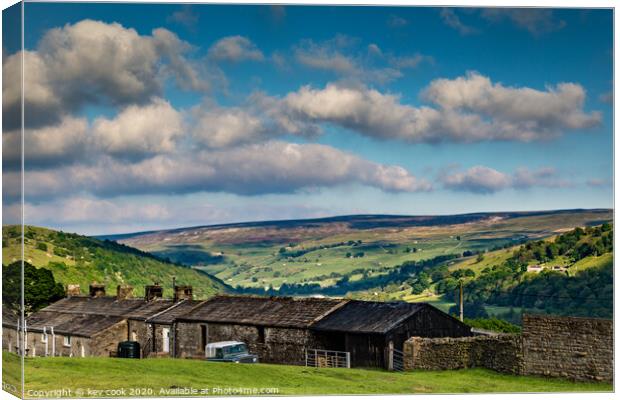 Gunnerside cottages Canvas Print by kevin cook