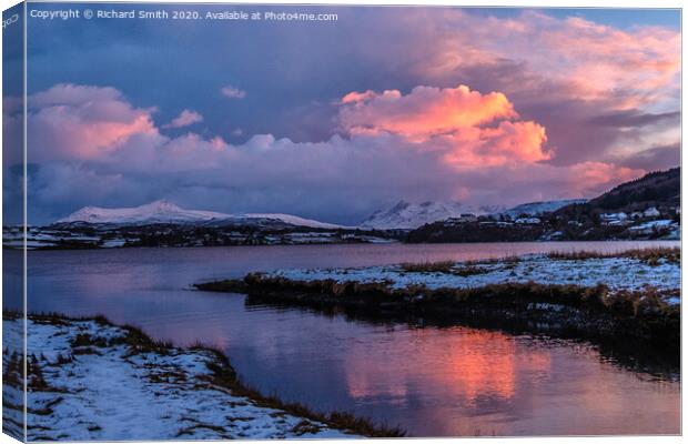 Sunset colour reflected in Leasgeary estuary. Canvas Print by Richard Smith