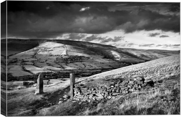 Hollins Cross & Vale of Edale Canvas Print by Darren Galpin