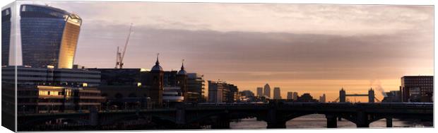 London Sunrise over the Thames Canvas Print by Karen Slade