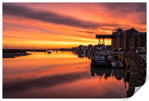 Sunrise over the granary at Wells Print by Gary Pearson