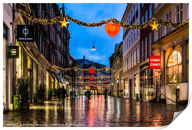 Christmas shopping street at night in Copenhagen Print by Stig Alenäs