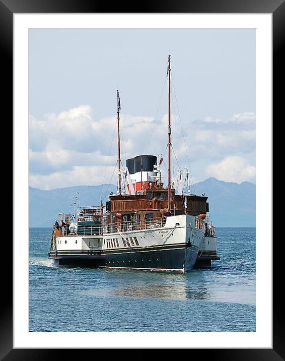 PS Waverley steaming in to Ayr Framed Mounted Print by Allan Durward Photography