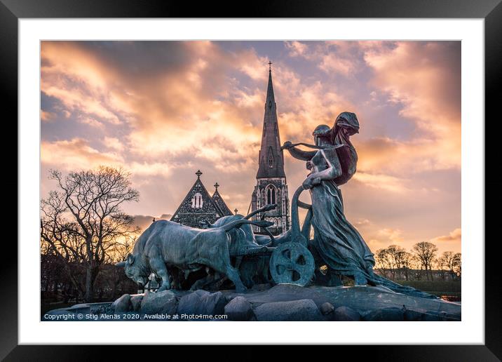Gefion Fountain and St. Alban’s Church at sunset  Framed Mounted Print by Stig Alenäs