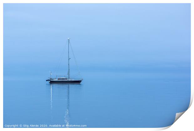 Lonely Black yacht in the ocean before sunrise Print by Stig Alenäs