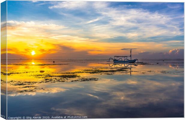 An old traditional indonesian fishing boat at sunrise Canvas Print by Stig Alenäs