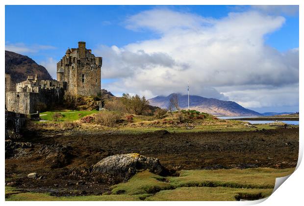 Eilean Donan Castle Print by chris smith