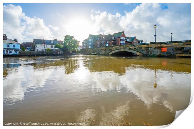 River Arun flooded in Arundel Print by Geoff Smith