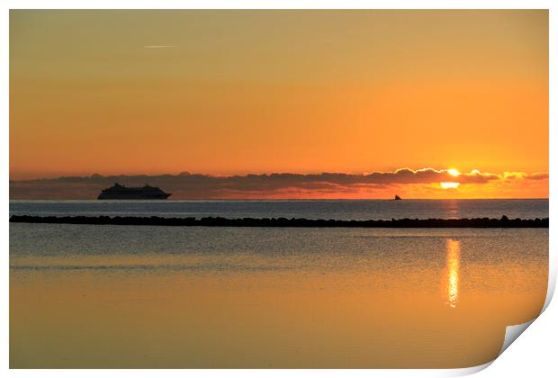 Fuerteventura sunrise Print by chris smith