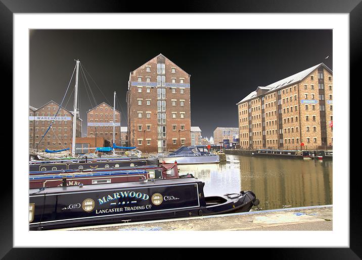 Gloucester Docks Framed Mounted Print by les tobin
