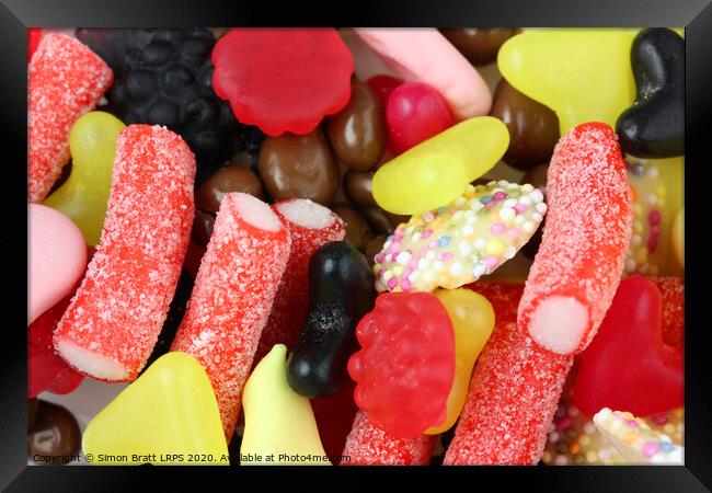 Pick and mix candy and sweets Framed Print by Simon Bratt LRPS
