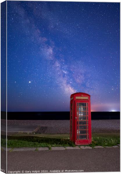 Milky Way above an iconic British red phone box Canvas Print by Gary Holpin