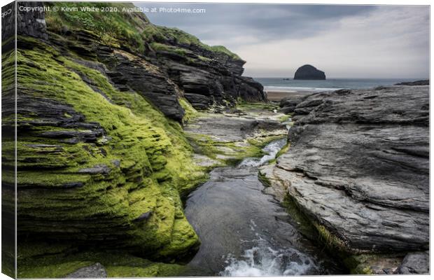 Trebarwith Strand Cornwall Canvas Print by Kevin White