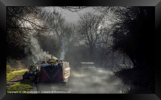 Life on the Oxford canal Framed Print by Cliff Kinch