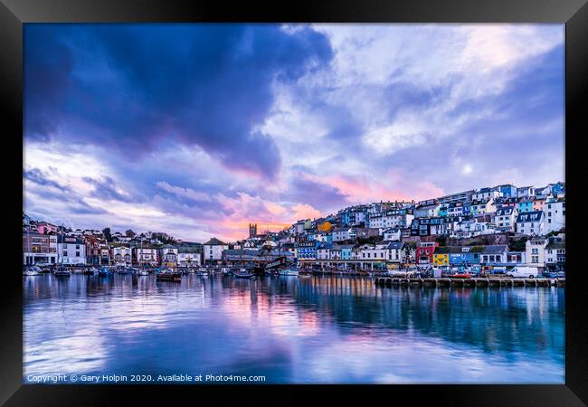 Reflections of sunset at Brixham harbour Framed Print by Gary Holpin