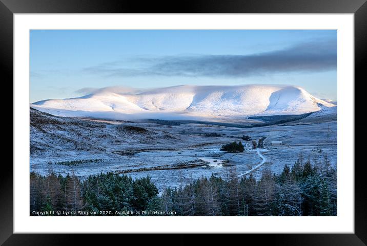 Snowy Ben Wyvis Framed Mounted Print by Lynda Simpson