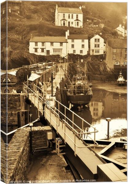 The Harbour Gate, Polperro. Canvas Print by Neil Mottershead