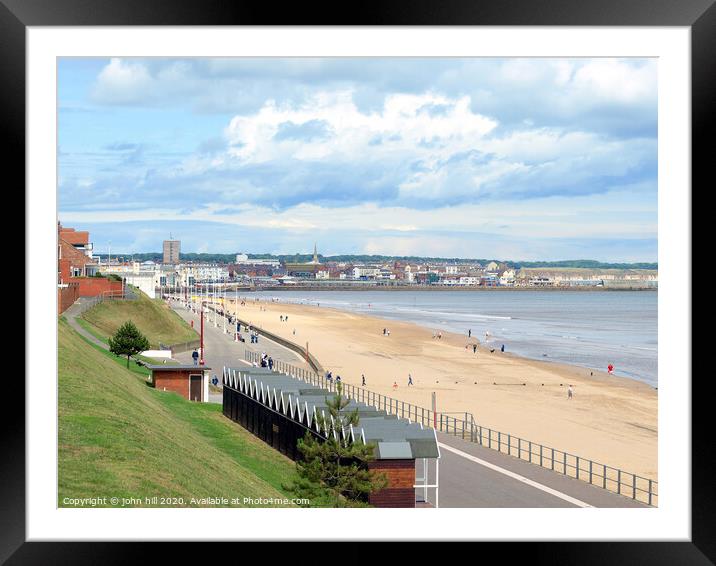 Bridlington South beach in Yorkshire. Framed Mounted Print by john hill