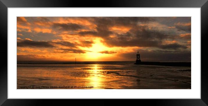 The golden hour Framed Mounted Print by sue davies