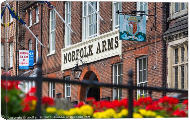 Norfolk Arms Hotel in Arundel Canvas Print by Geoff Smith