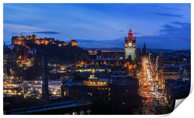 Edinburgh Old and New Town Print by Steven Lennie