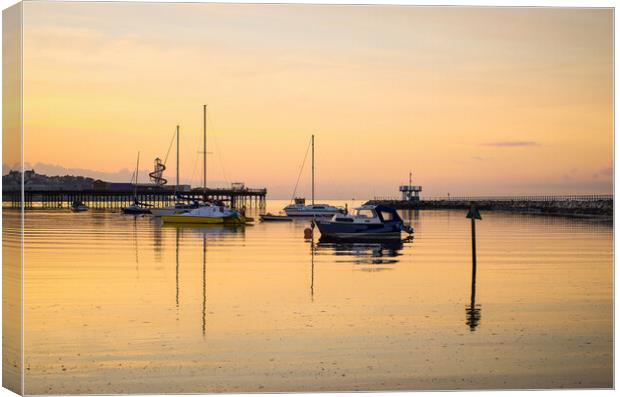 Herne Bay Sunset Canvas Print by Eileen Wilkinson ARPS EFIAP