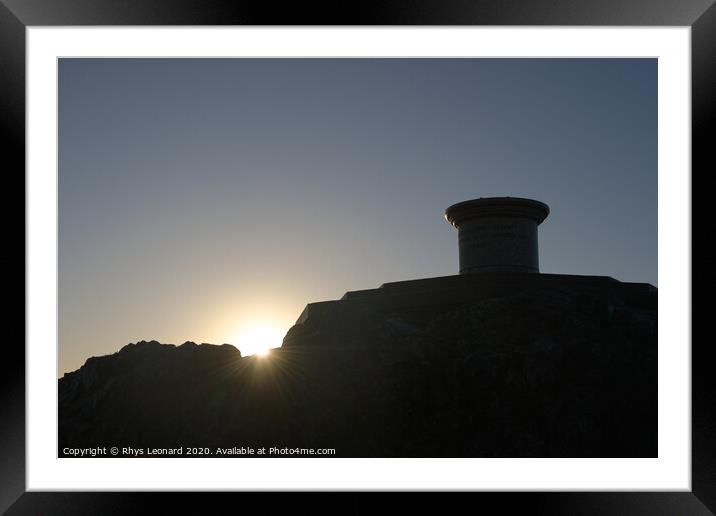 Sunrise behind the toposcope of the worcestershire beacon. Framed Mounted Print by Rhys Leonard