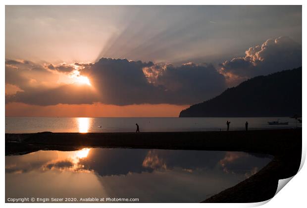 Wonderful sunrise, sunbeams and tourists at The Be Print by Engin Sezer