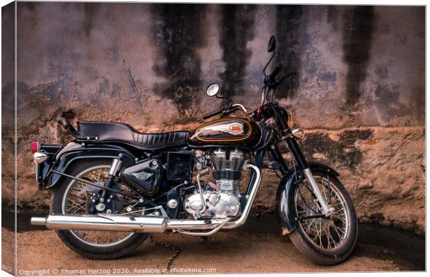 Royal Enfield Bullet 350 Canvas Print by Thomas Herzog