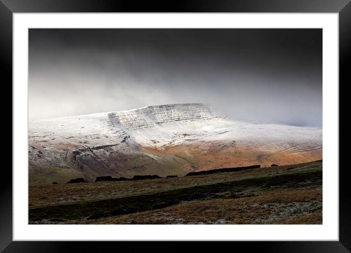 Fan Hir with a dusting of snow Framed Mounted Print by Leighton Collins