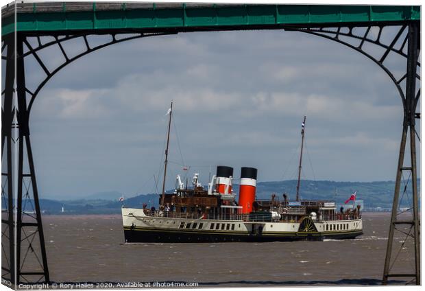 PS Waverly coming into Clevedon Pier Canvas Print by Rory Hailes