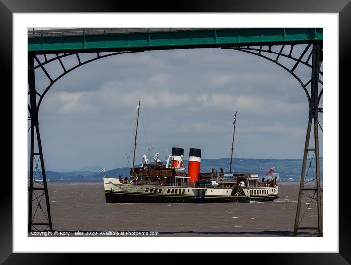 PS Waverly coming into Clevedon Pier Framed Mounted Print by Rory Hailes