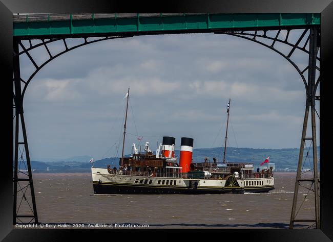 PS Waverly coming into Clevedon Pier Framed Print by Rory Hailes