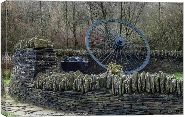Memorial to coal miners killed in mining accidents Canvas Print by Nick Jenkins