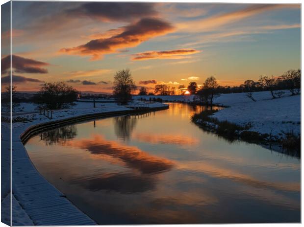 Leeds to Liverpool Canal at Sunset Canvas Print by Tony Keogh