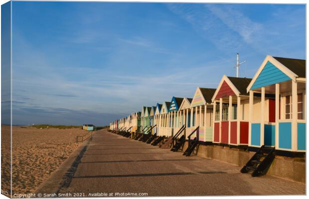 Southwold Beach Huts  Canvas Print by Sarah Smith
