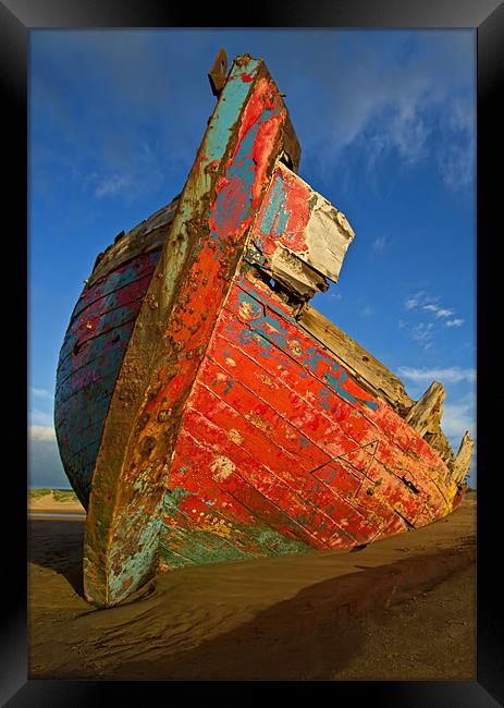 Abandoned Boat at Crow Point Framed Print by Pete Hemington