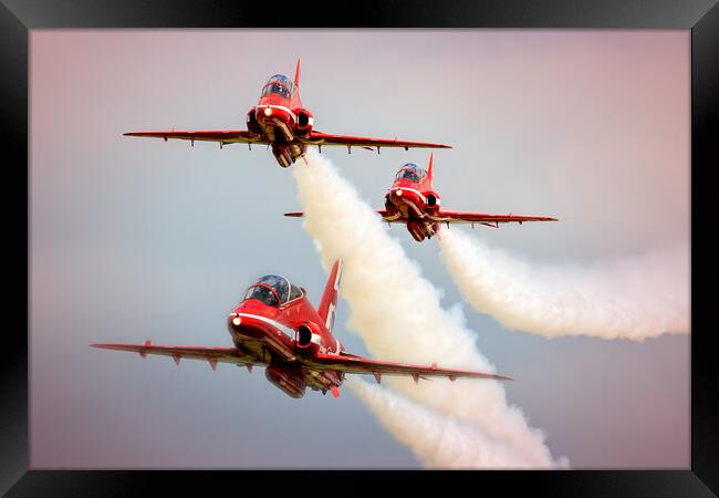Low Flying Reds Framed Print by David Stanforth
